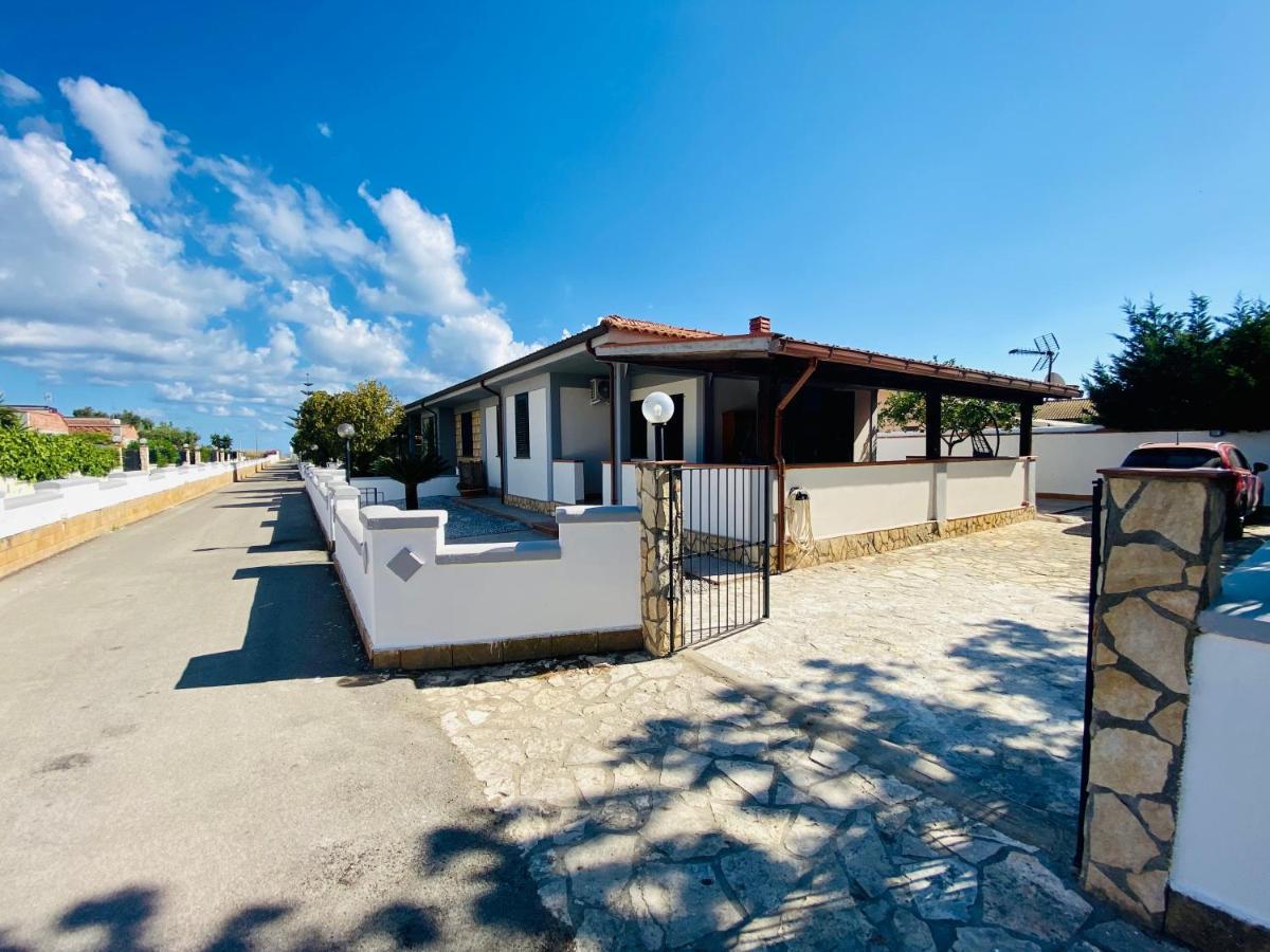 Stella Maris Limoni By Sicilvill Villa Campofelice Di Roccella Exteriör bild